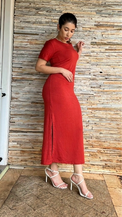 VESTIDO MALHA COM MANGA MIDI COM FENDA TERRACOTA - comprar online