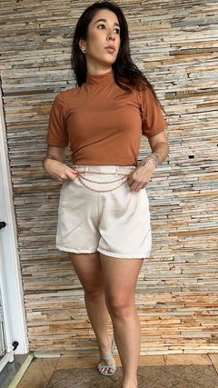 BLUSA ZARA GOLA ALTA COM MANGA - MARROM - Moda Feminina Elegante e Atemporal | Saia Bela Moda