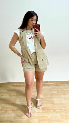 CONJUNTO SHORTS E COLETE BEGÊ CHAMPAGNE - BIANCA na internet