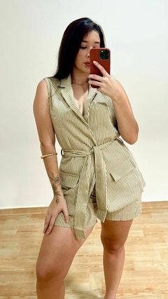 CONJUNTO SHORTS E COLETE BEGÊ CHAMPAGNE - BIANCA - loja online