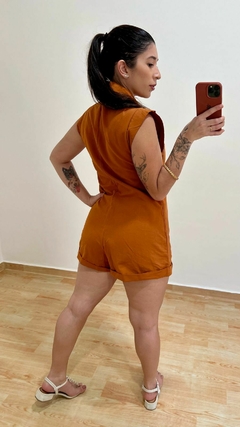 MACAQUINHO CURTO OCRE - VANESSA - loja online