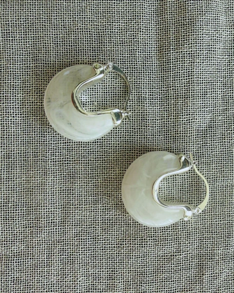 Argollas Luna Resina Blanca