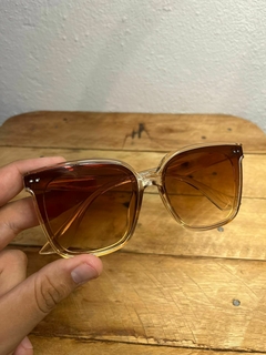 Óculos de sol CAMILA (LISO GOLD) - loja online