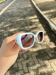 Óculos de sol BOSS (LISO BRANCO) na internet