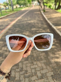 Óculos de sol OLIVIA (LISO BRANCO) - comprar online