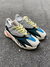 ADIDAS YEEZY 700 na internet