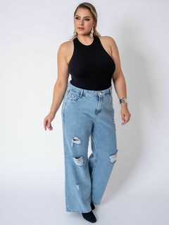 Calça Jeans Feminina Plus Size Pantalona na internet