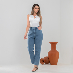 Calça Jeans Feminina Moon na internet