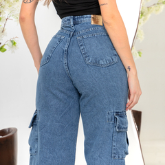 Calça Jeans Feminina Cargo Azul Marmorizada Pantalona - loja online