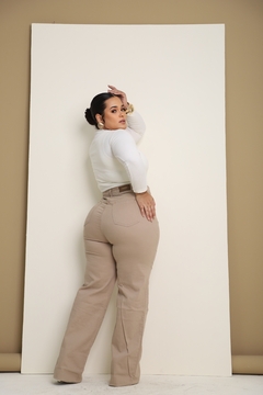 Calça Jeans Wide Leg Pantalona Plus Size Bege Claro na internet
