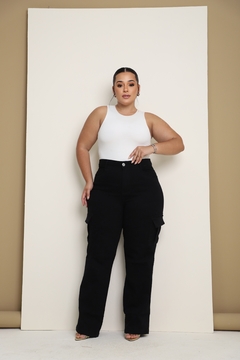Calça Jeans Feminina Cargo Preta Plus Size - cristaljeans