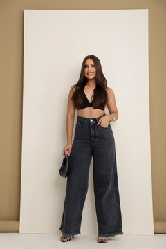 Calça Jeans Feminina Pantalona Boca de Sino na internet