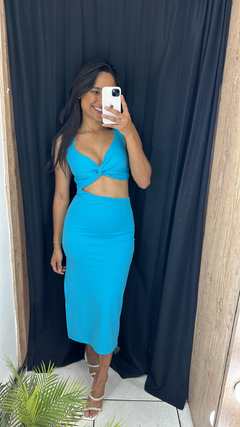 VESTIDO MIDI JULIA na internet