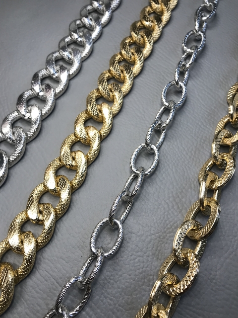 Correntes de alumínio em metro