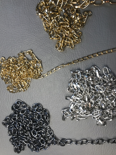 Correntes de alumínio em metro - fina