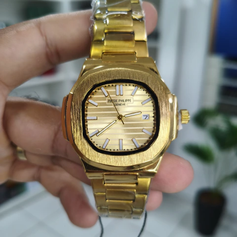 PATEK NAUTILUS (Dourado)