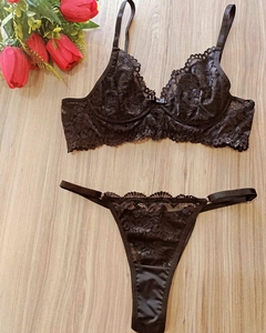 Conjunto Rendado na internet