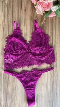 CONJUNTO CROPPED RENDA - VS