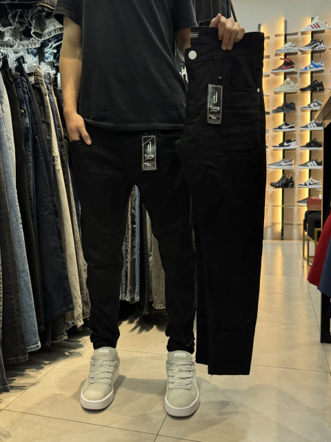 CALÇA PRETA LISA TUNG JEANS