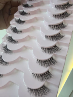 Cilios Postiços -Melissa - ISLAIA - Maquiagens 