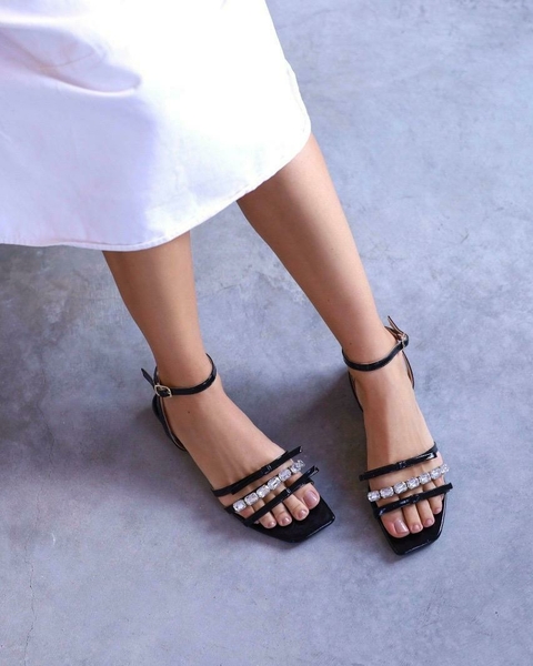 Sandália Flat Laço Pedras Ferrucci