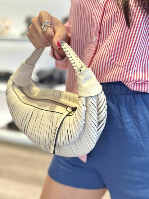 Bolsa Giovana em Tressê Sanfonada Elisa Atheniense