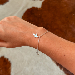 Pulseira Cruz na internet