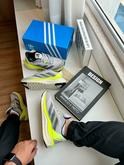ADD ADIZERO BOSTON 12 - CINZA/NEON
