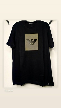 Camiseta Armani - Preta