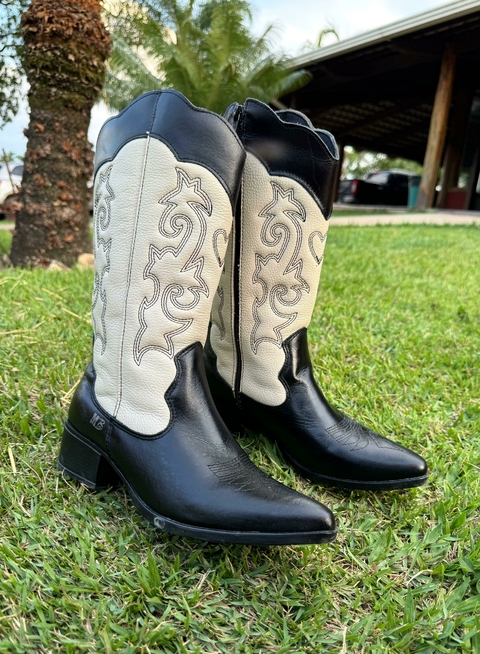 Bota Feminina Bico Fino Preto/Gelo Marcial 1168 - comprar online