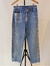 Jean Mom con detalles metálicos