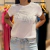 REMERA LOUVRE - ZHOUE - comprar online