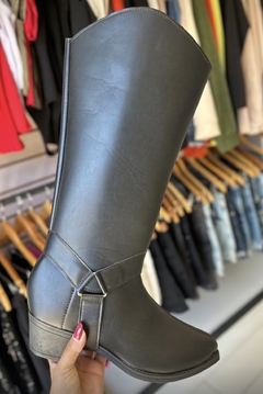 Bota 2 em 1 - comprar online