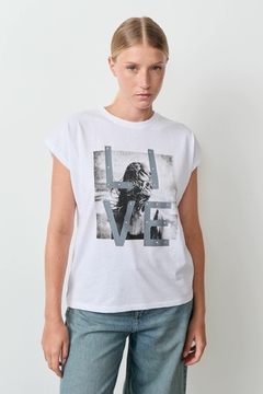 REMERA LIVE VER