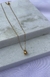 Colar elo cadeado curto com pingente gota mini