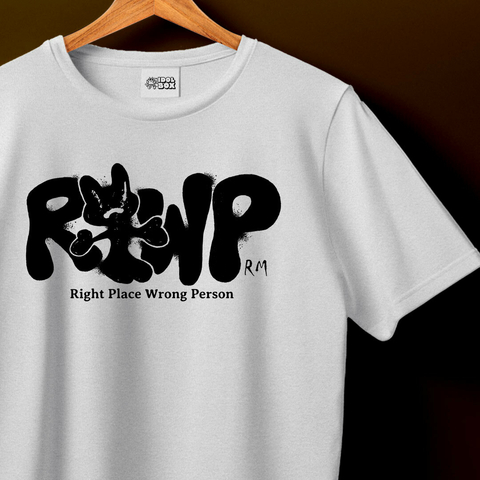 Tshirt Right Place Wrong Person - RM - comprar online