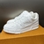 LOUIS VUITTON TRAINER na internet