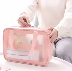 NECESER GRANDE. WASHBAG en internet