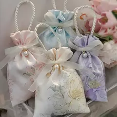 Bolsa de tela de saten. Varios colores disponibles. Precio por unidad. - comprar online