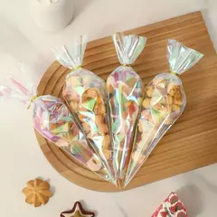 Bolsa cono triangular holografica. 2 tamaños. Pack por 10 unidades.