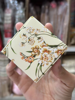 Mini cajitas de 6,5x6,5x3 cms de alto. Precio por unidad. - Capkelitos mayorista