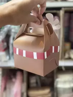 Caja reno 11,5x8,5x15,5 cms. Precio por unidad. en internet