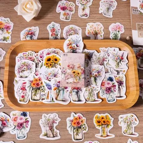 Pack con 30 stickers floreros