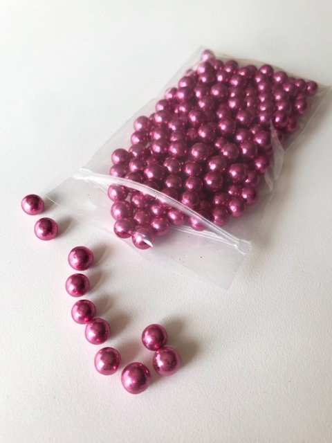 Perlas metalizadas fucsias