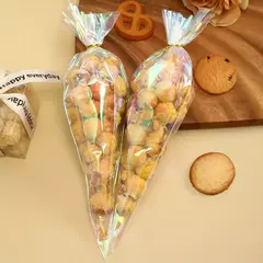 Bolsa cono triangular holografica. 2 tamaños. Pack por 10 unidades. en internet