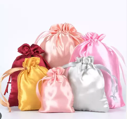 Bolsas de tela de saten. Varios colores y tamaños. Precio por unidad. - comprar online