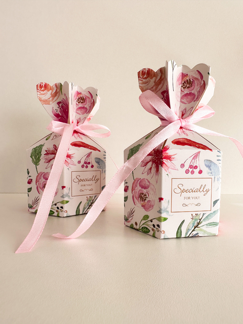 Caja hexagonal flores. Precio por unidad.