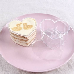 Envase transparente con forma de corazón. Incluye tapa + cuchara. Precio por unidad. - Capkelitos mayorista