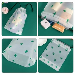 Bolsa para ropa cactus. Cierre con cordón. 3 tamaños disponibles. Precio por unidad. en internet