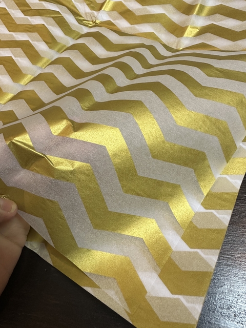 Papel seda zigzag dorado. Pack por 2 unidades.